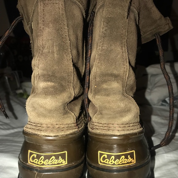 CaBelas boots-size 8 - Picture 2 of 8